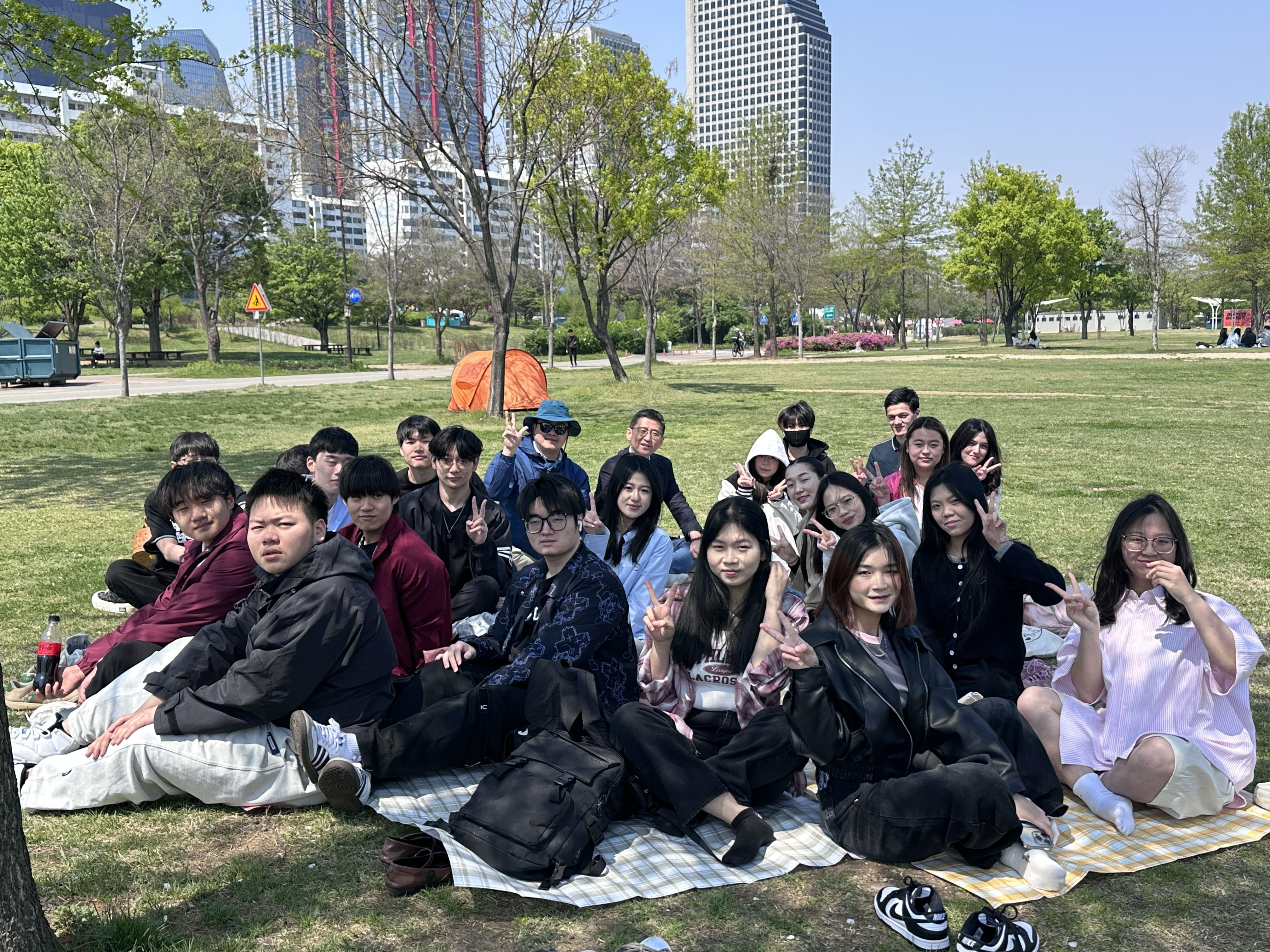 2025-1 국제통상학과 MT 대표이미지